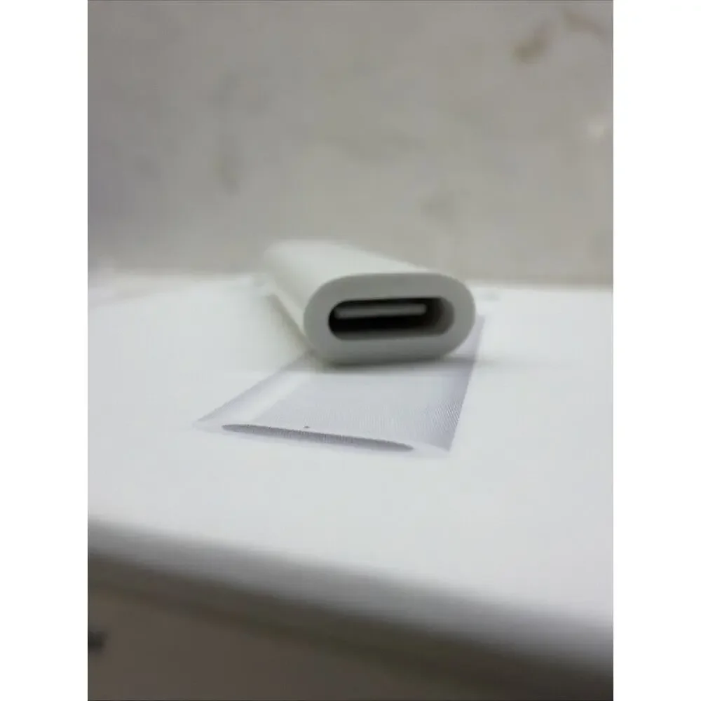 Genuine Apple Pencil Adaptor Lightning to USB-C A2869 MQLU3AM/M